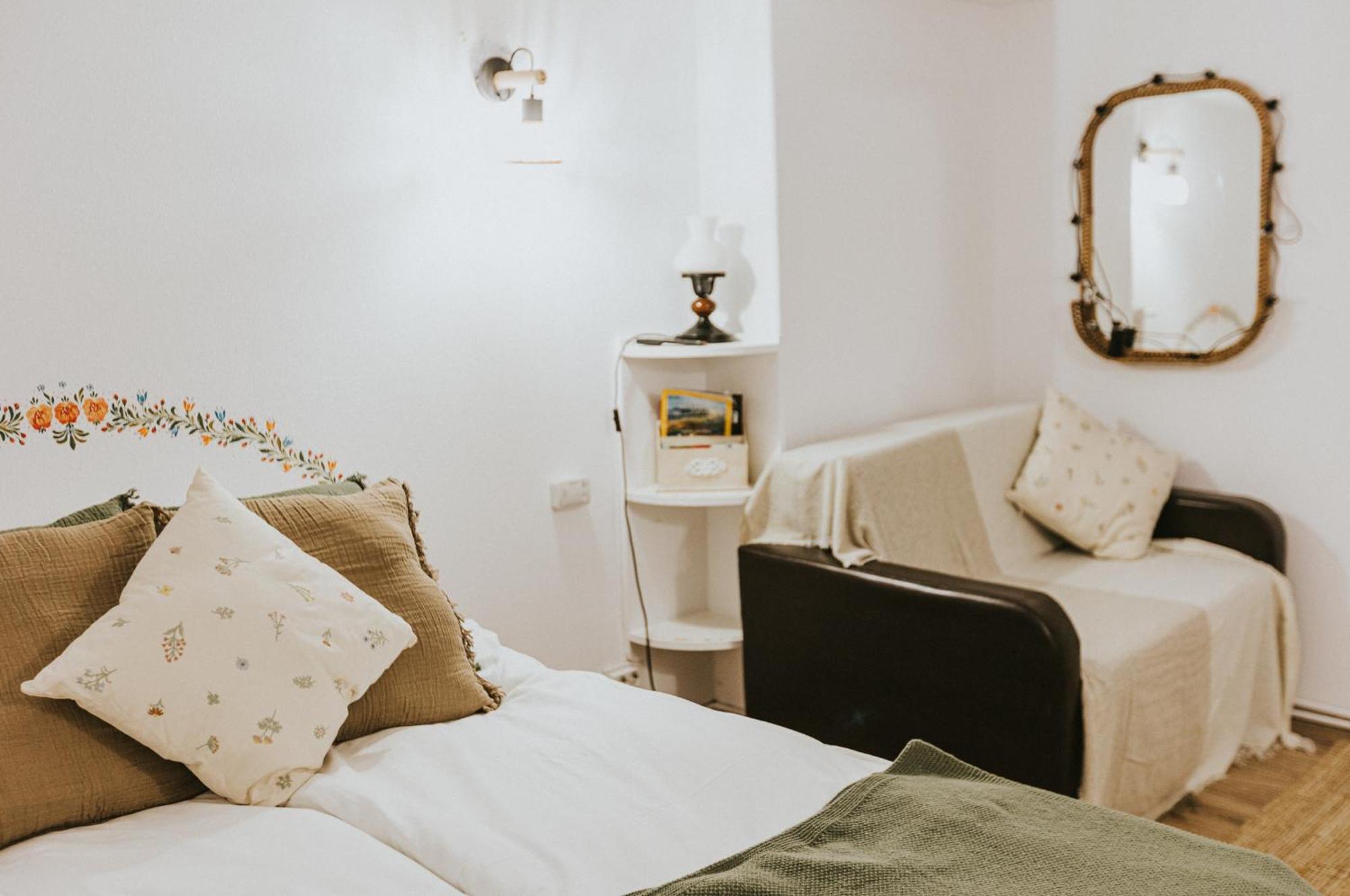 Republicii Rustic Apartament In Brasov City Center Экстерьер фото